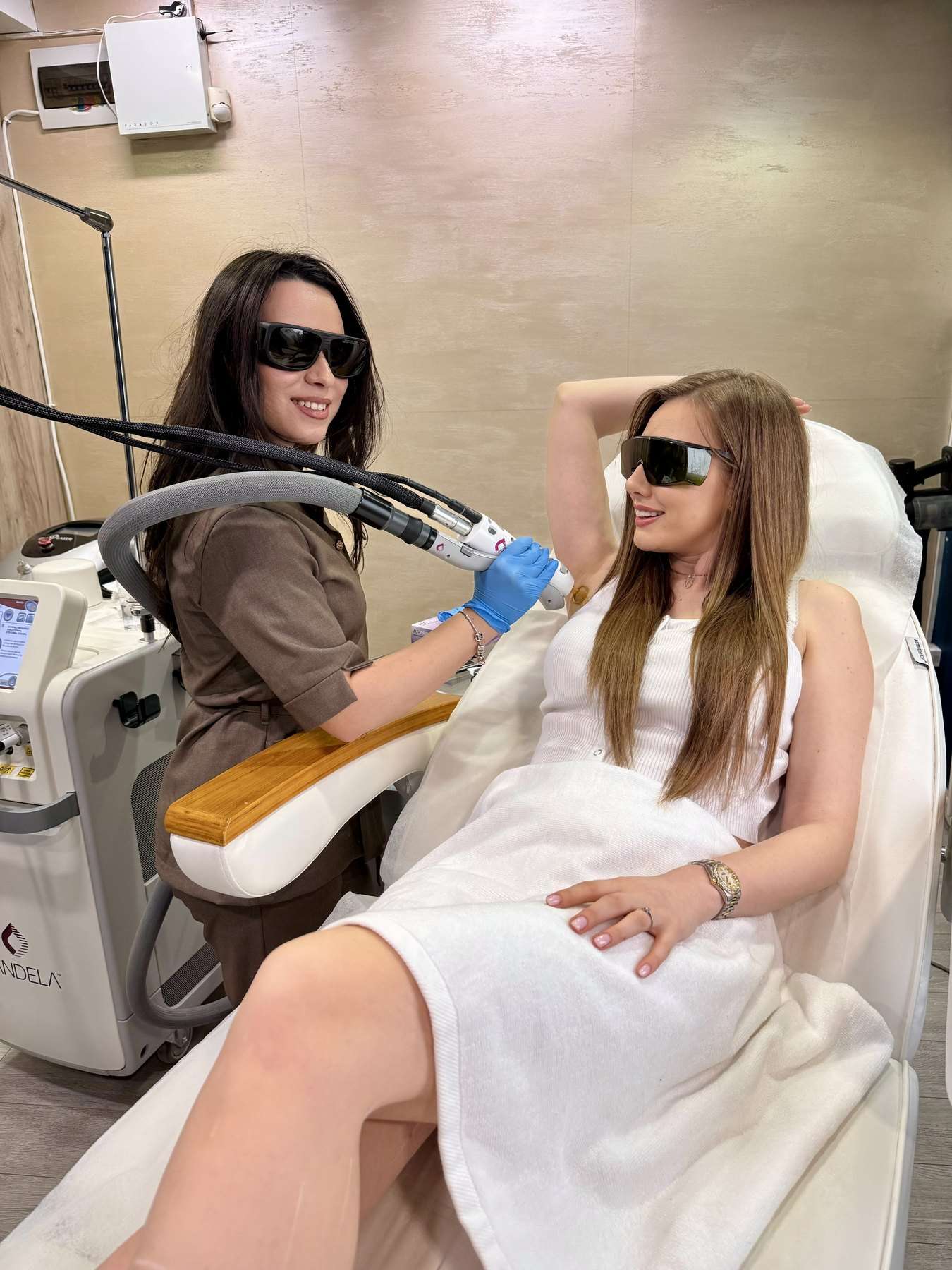 Процедура с Candela GentleMax Pro Plus в NOA